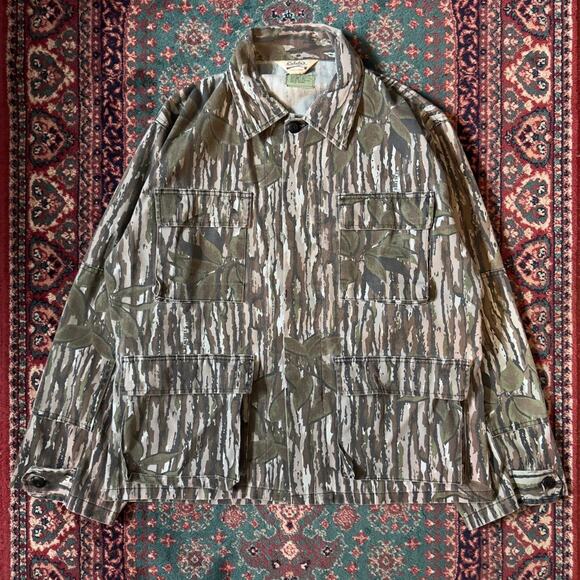 Vintage 80s-90s Cabela’s Realtree Camo 4-Pocket Jacket Size Medium 23 1/4 x 27 - Picture 1 of 7